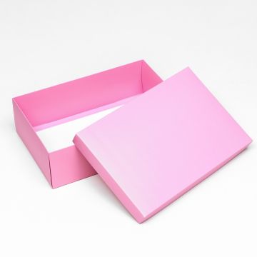 Коробка без окна 300х200х90мм картонная розовая 1/5/140
