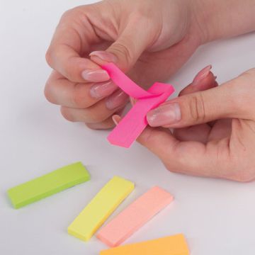 Закладки клейкие бумажные 50х14мм 5цв.х50л неон STAFF 1/60/720 (клиент)