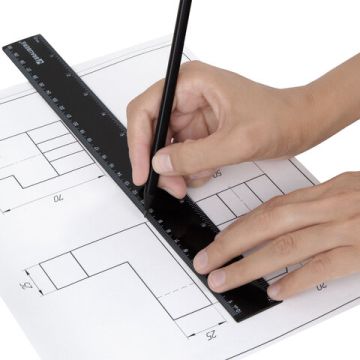 Линейка 30см пластик черная BRAUBERG 1/20 (Клиент)